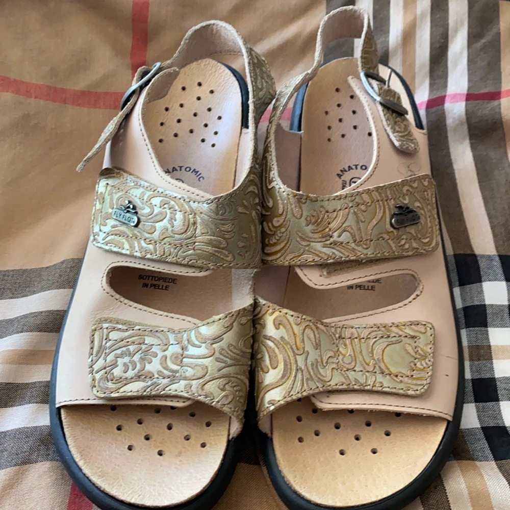 Fly Flot Italian Comfort Shoes 🔥